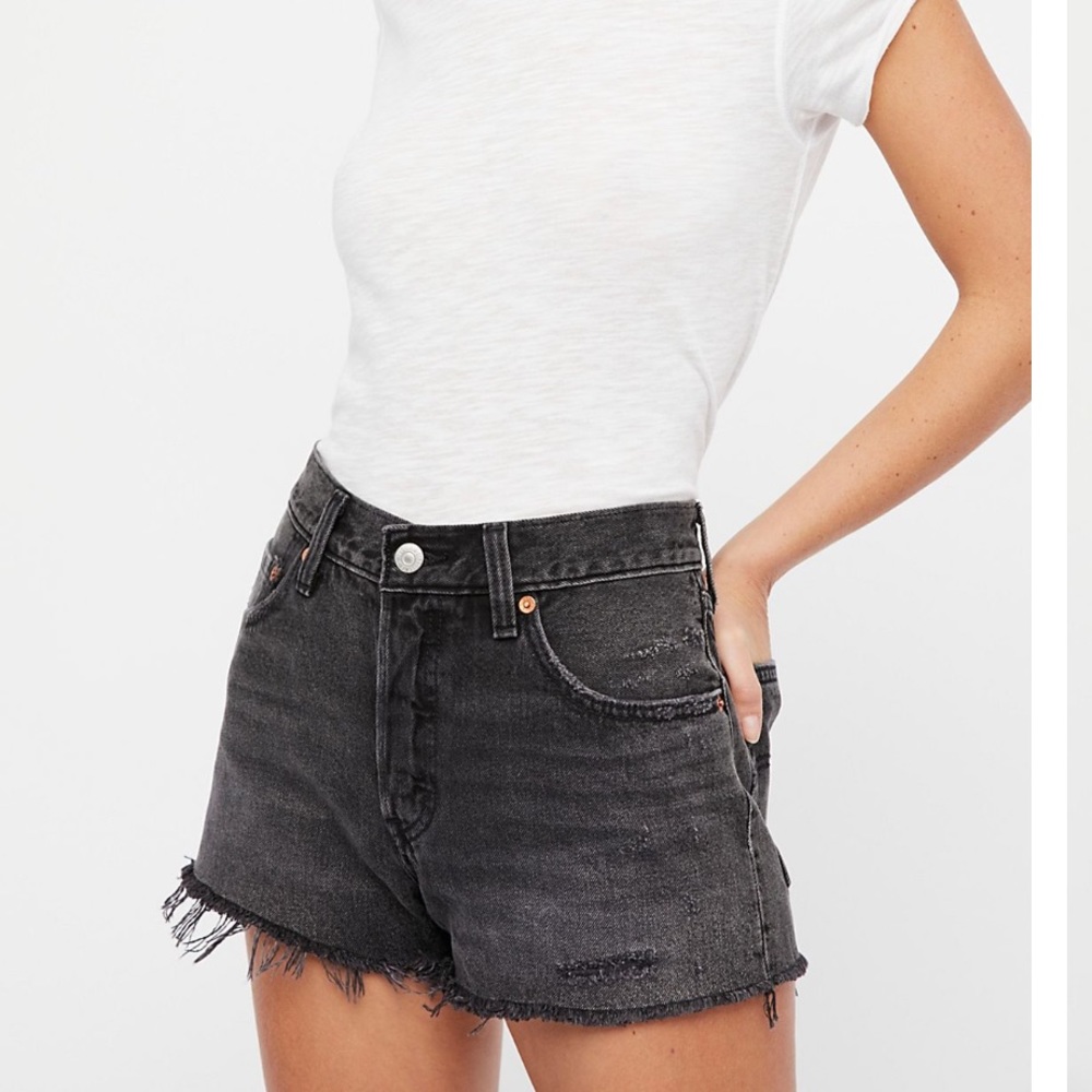 Levi’s 501 Cutoffs w Tags!